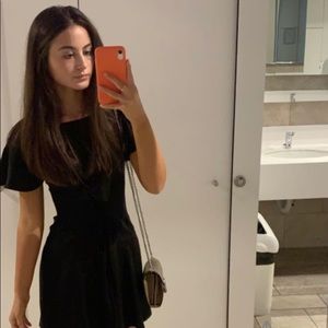 Meet your Posher, Amila